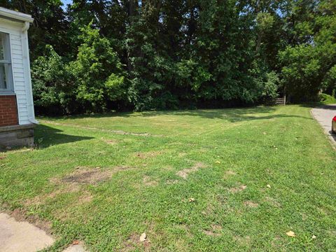 Tiny photo for 131 Grove Street, Logansport, IN 46947 (MLS # 202534415)