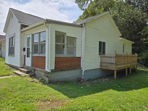 Tiny photo for 131 Grove Street, Logansport, IN 46947 (MLS # 202534415)