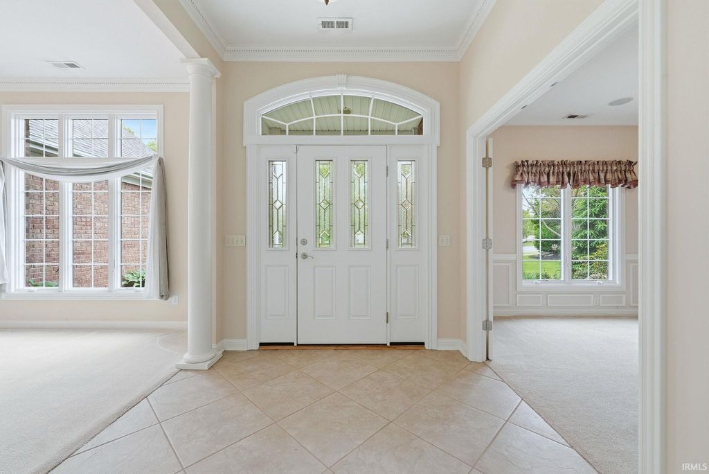 Photo of 9421 Wawasee Cove, Fort Wayne, IN 46804 (MLS # 202619090)
