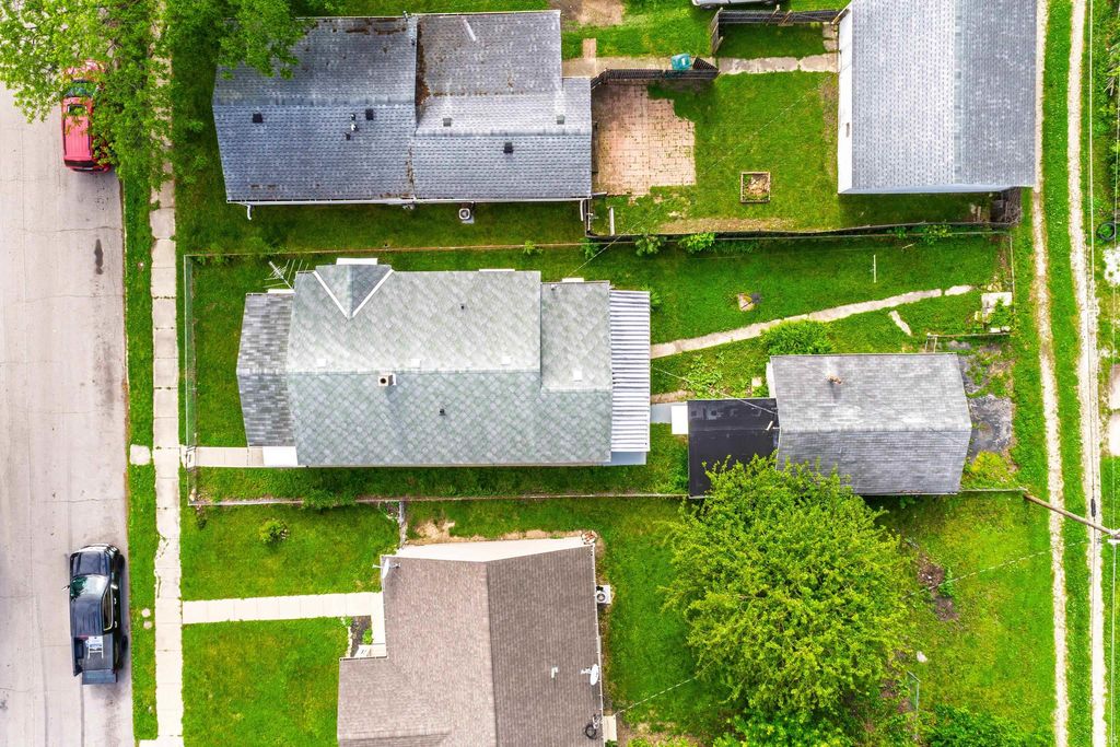 Photo of 1448 W 14th Street, Muncie, IN 47302 (MLS # 202602237)