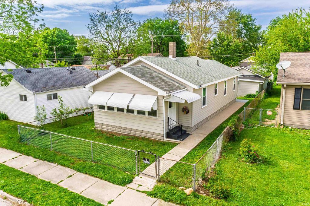 Photo of 1448 W 14th Street, Muncie, IN 47302 (MLS # 202602237)