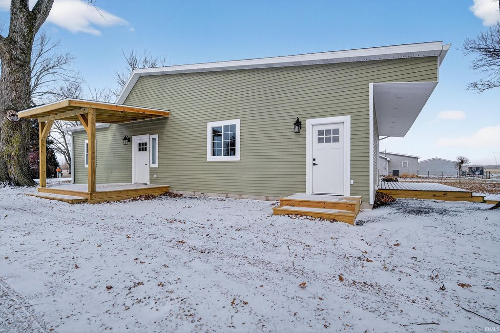 Photo of 3948 S 1100 EAST, Greentown, IN 46936 (MLS # 202602498)