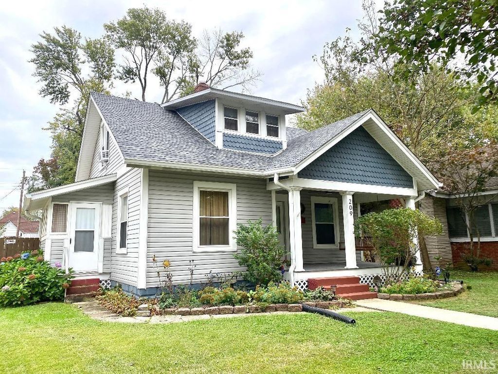 Photo of 209 N French Street, Sullivan, IN 47882 (MLS # 202542142)