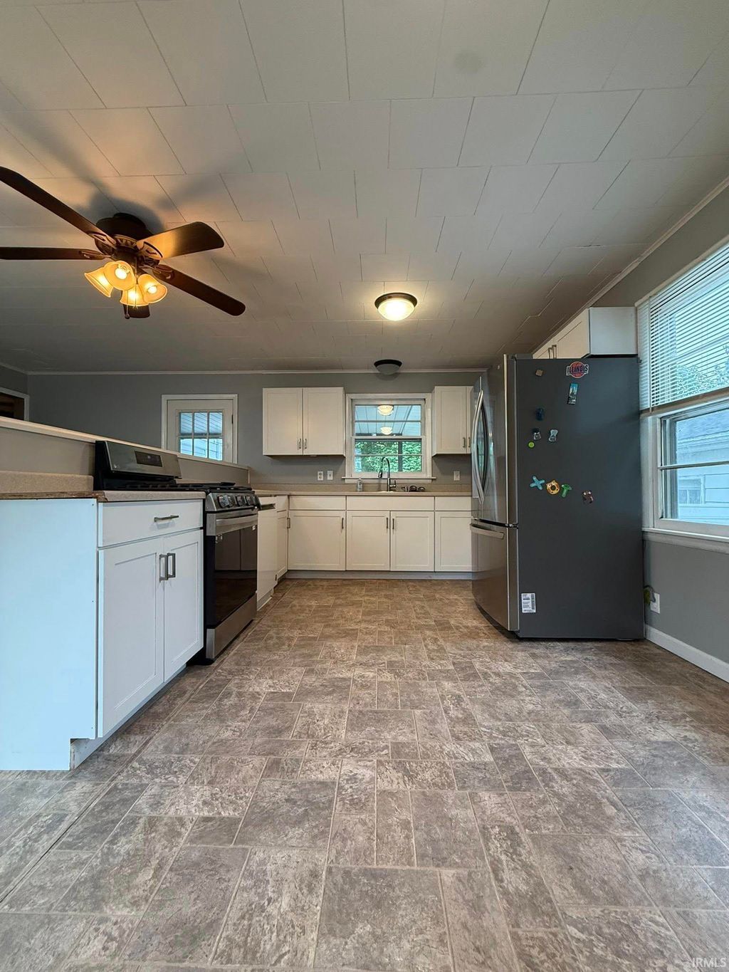 Photo of 319 Bayou Street, Vincennes, IN 47591 (MLS # 202616876)