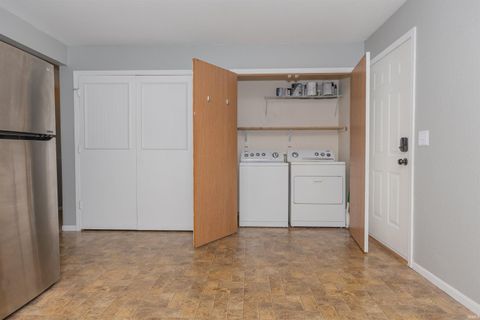Tiny photo for 2819 Promise Street, Evansville, IN 47714 (MLS # 202614949)