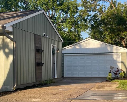 Tiny photo for 2721 S 18th Street, Lafayette, IN 47909 (MLS # 202619293)
