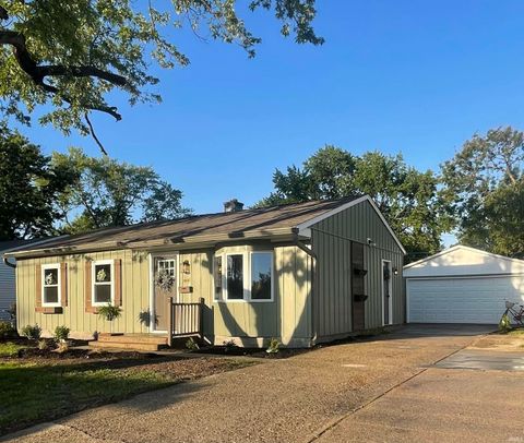 Tiny photo for 2721 S 18th Street, Lafayette, IN 47909 (MLS # 202619293)