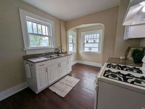 Tiny photo for 3501 Webster Street, Fort Wayne, IN 46807 (MLS # 202618430)