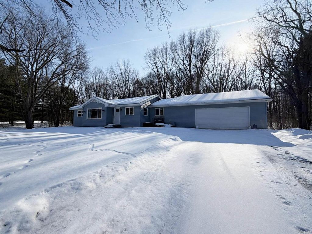 Photo of 17613 10B Road, Plymouth, IN 46563 (MLS # 202604164)
