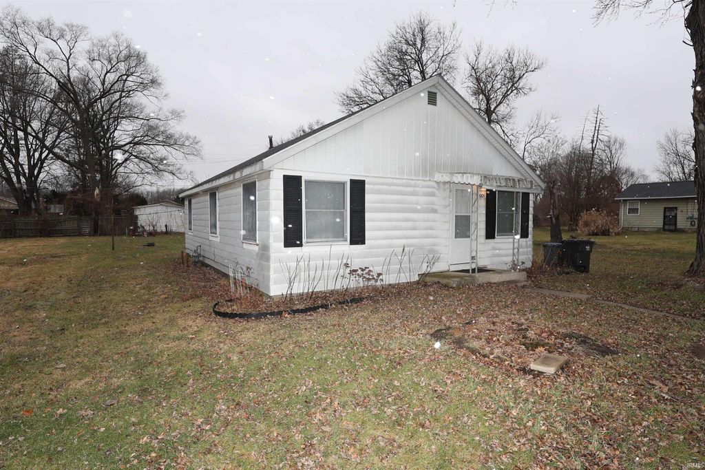 Photo of 3203 Garden Boulevard, Elkhart, IN 46517 (MLS # 202601420)