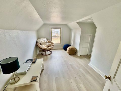 Tiny photo for 1105 N Woodburn Avenue, Bloomington, IN 47404 (MLS # 202603745)