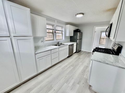 Tiny photo for 1105 N Woodburn Avenue, Bloomington, IN 47404 (MLS # 202603745)