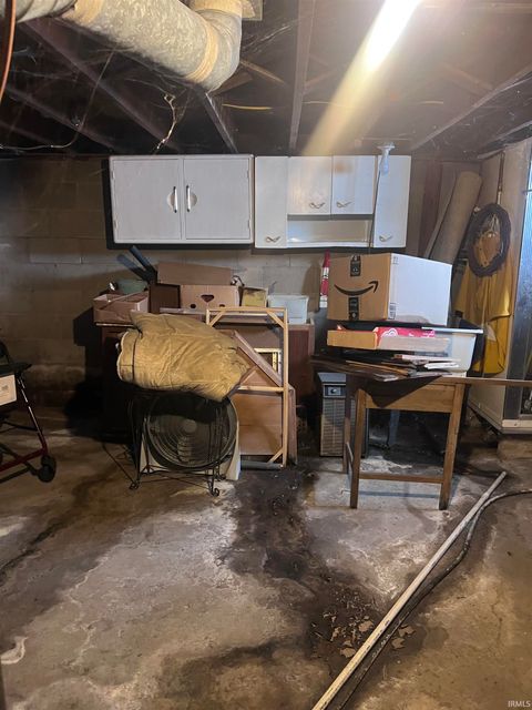 Tiny photo for 217 NW 17th Street, Richmond, IN 47374 (MLS # 202604863)