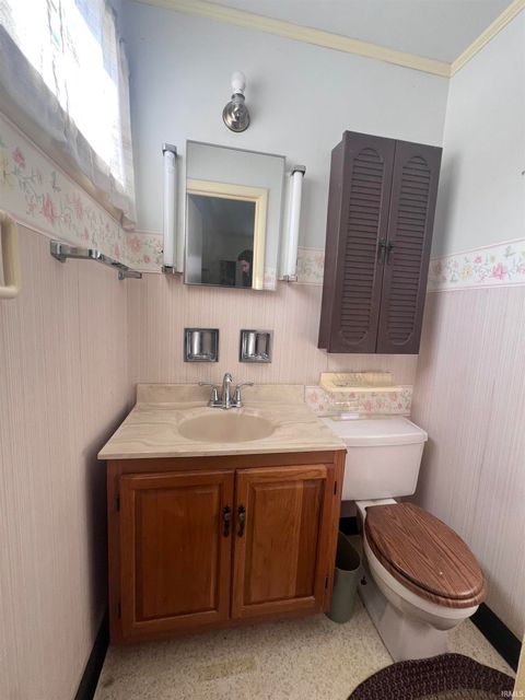Tiny photo for 217 NW 17th Street, Richmond, IN 47374 (MLS # 202604863)