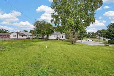 Tiny photo for 918 N Mulberry Street, Mount Carmel, IL 62863 (MLS # 202639707)