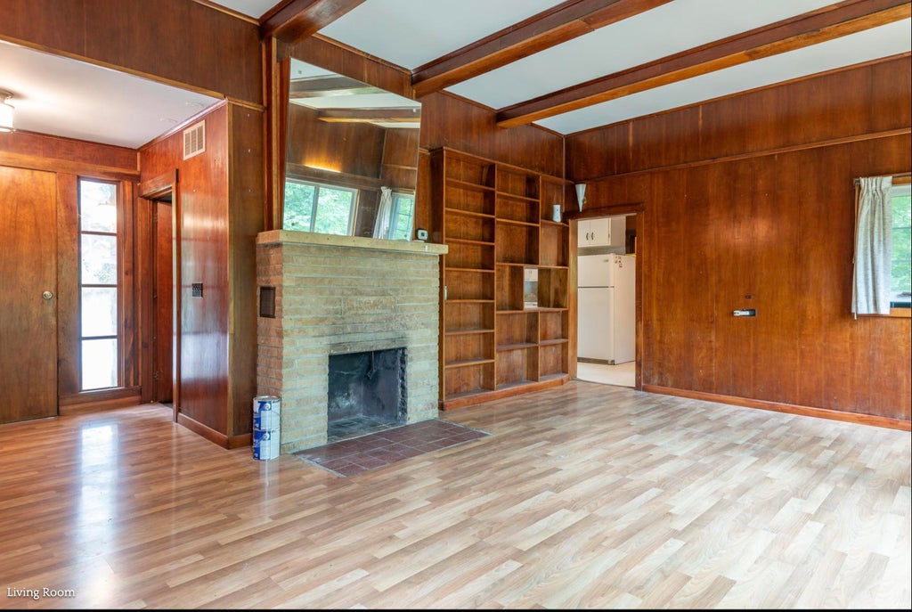 Photo of 321 W Sylvan Lane, Bloomington, IN 47404 (MLS # 202634338)