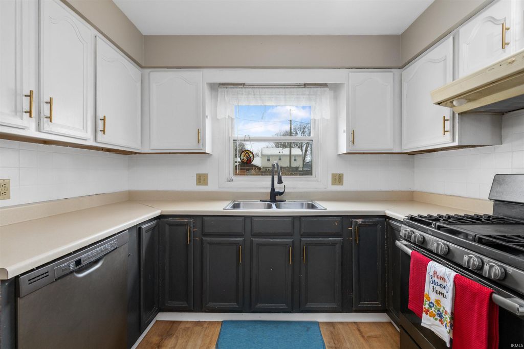 Photo of 6822 Forest Glen Court, Fort Wayne, IN 46815 (MLS # 202602271)