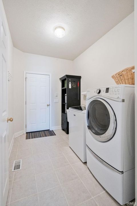 Tiny photo for 3413 WOODHAVEN Trail, Kokomo, IN 46902 (MLS # 202605787)