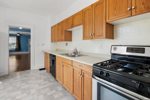 Tiny photo for 711 S 27th Street, Lafayette, IN 47904 (MLS # 202536208)