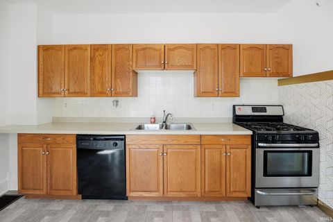 Tiny photo for 711 S 27th Street, Lafayette, IN 47904 (MLS # 202536208)