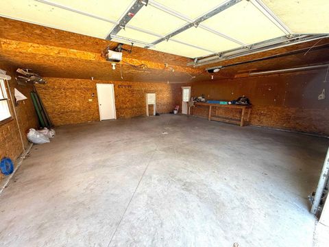 Tiny photo for 13226 County Line Road, Crown Point, IN 46307 (MLS # 202612701)