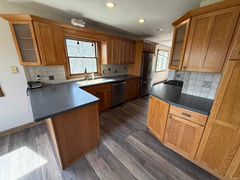 Tiny photo for 13226 County Line Road, Crown Point, IN 46307 (MLS # 202612701)