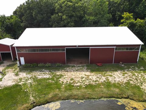 Tiny photo for 13226 County Line Road, Crown Point, IN 46307 (MLS # 202612701)