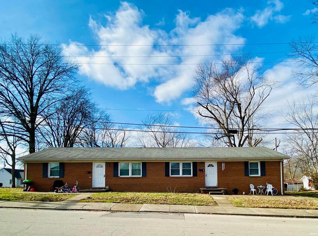 Photo of 721 S 8th Street, Boonville, IN 47601 (MLS # 202601071)