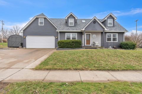 Photo of 1406 Fairview Run, Kendallville, IN 46755 (MLS # 202608195)