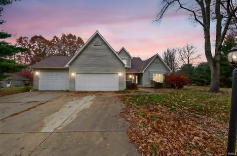 Photo of 15061 Yorkshire Drive, Plymouth, IN 46563 (MLS # 202547076)
