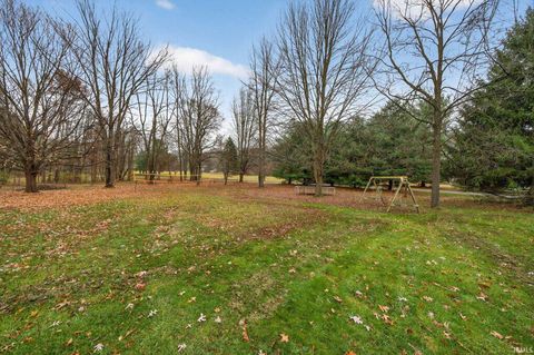 Tiny photo for 15061 Yorkshire Drive, Plymouth, IN 46563 (MLS # 202547076)