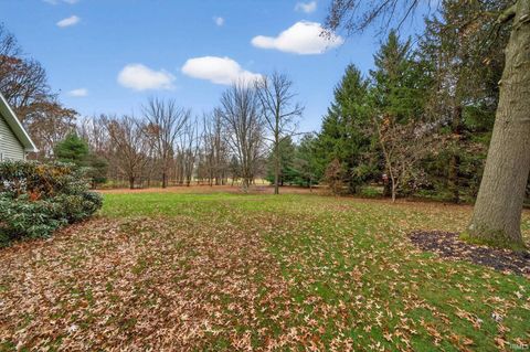 Tiny photo for 15061 Yorkshire Drive, Plymouth, IN 46563 (MLS # 202547076)