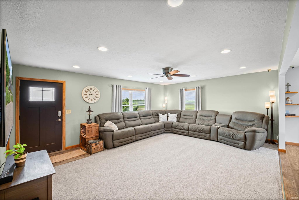 Photo of 5666 W CR 950 N, Rossville, IN 46065 (MLS # 202622231)