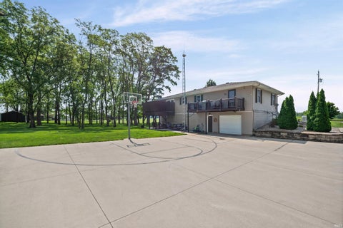 Tiny photo for 5666 W County Rd 950 N, Rossville, IN 46065 (MLS # 202622231)