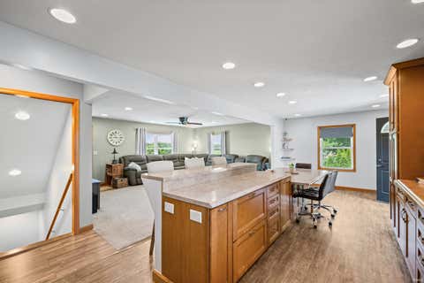 Tiny photo for 5666 W County Rd 950 N, Rossville, IN 46065 (MLS # 202622231)