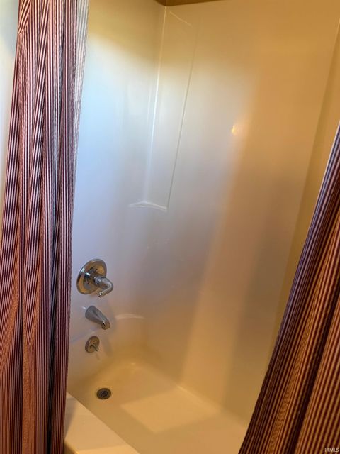 Tiny photo for 3137 W 800 N, Royal Center, IN 46978 (MLS # 202607680)