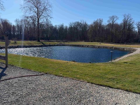 Tiny photo for 3137 W 800 N, Royal Center, IN 46978 (MLS # 202607680)