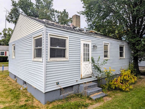 Tiny photo for 1758 Huey Street, South Bend, IN 46628 (MLS # 202638015)