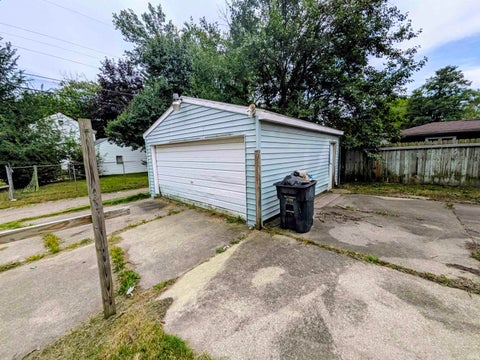 Tiny photo for 1758 Huey Street, South Bend, IN 46628 (MLS # 202638015)
