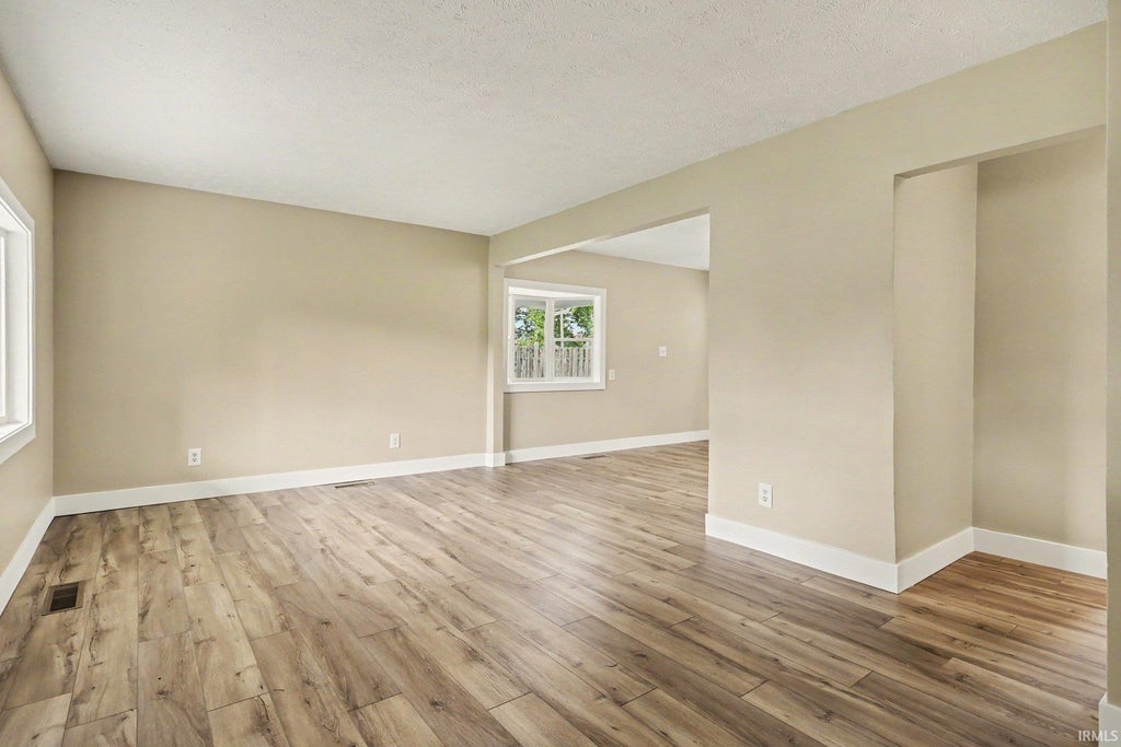 Photo of 708 W Superior Street, Osceola, IN 46561 (MLS # 202640231)