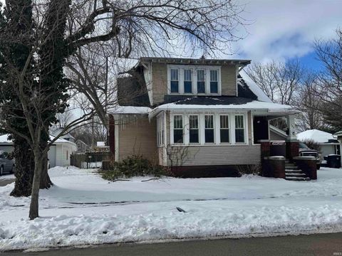 Photo of 143 Kenwood Avenue Ave, Elkhart, IN 46516 (MLS # 202605680)