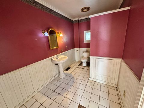 Tiny photo for 143 Kenwood Avenue Ave, Elkhart, IN 46516 (MLS # 202605680)