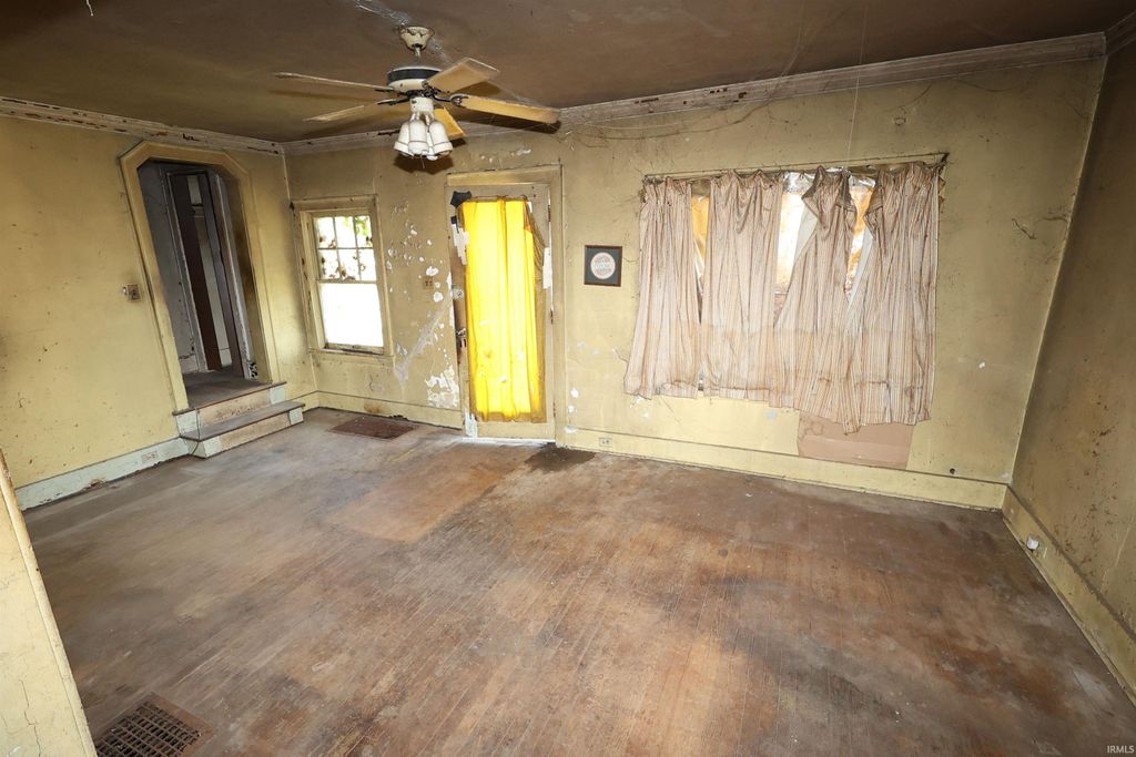 Photo of 1212 E LaSalle Avenue, South Bend, IN 46617 (MLS # 202616020)