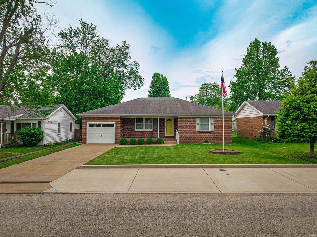 Photo of 904 Sheffield Drive, Evansville, IN 47710 (MLS # 202614936)
