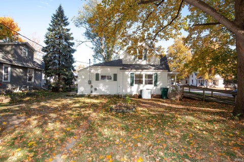 Tiny photo for 220 N Washington Street, Flora, IN 46929 (MLS # 202644919)