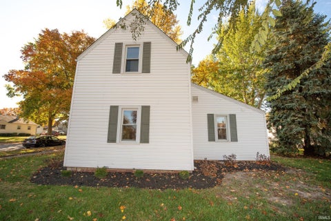 Tiny photo for 220 N Washington Street, Flora, IN 46929 (MLS # 202644919)