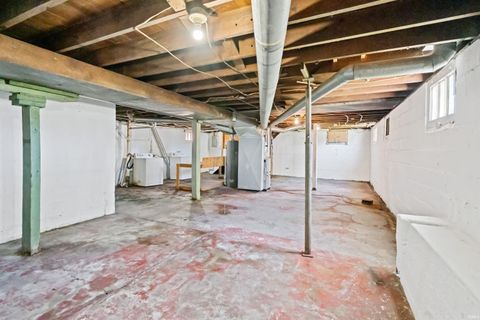 Tiny photo for 1017 W Broadway Street, Kokomo, IN 46901 (MLS # 202615098)