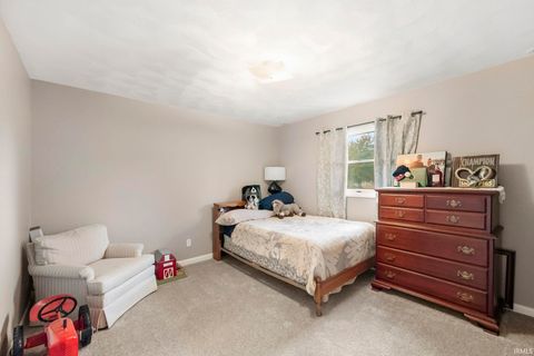 Tiny photo for 7736 S US Highway 421, Rossville, IN 46065 (MLS # 202542553)
