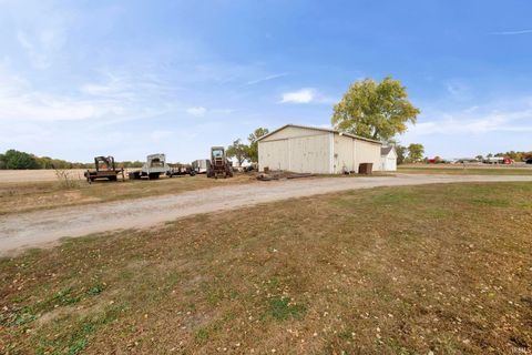 Tiny photo for 7736 S US Highway 421, Rossville, IN 46065 (MLS # 202542553)