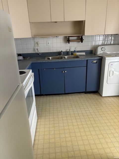 Tiny photo for 1609 Arlington Road, Lafayette, IN 47904 (MLS # 202541398)